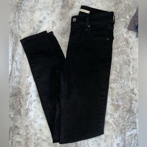 Levi’s black skinny jeans, 721 size 26